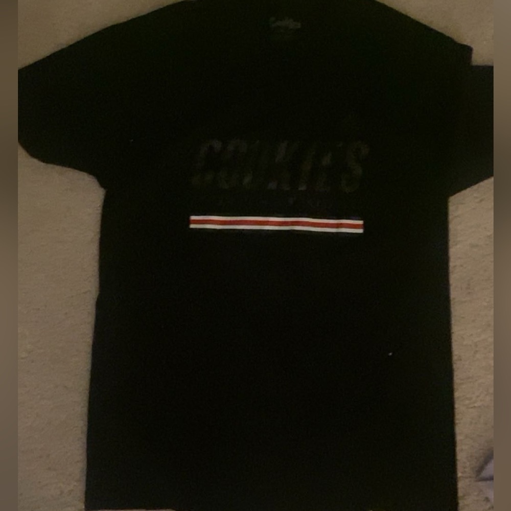 Brand: Cookies 
Size: Medium
Color: Black
Condition: Brand New